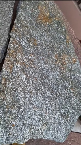 Плитняк златолит серебристый для цоколя, отмостки купить в Пыть-Яхе