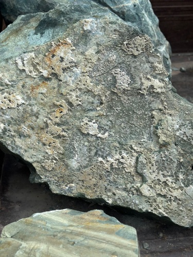 Ландшафтные глыбы зелёные 200-500 килограмм купить в Пыть-Яхе