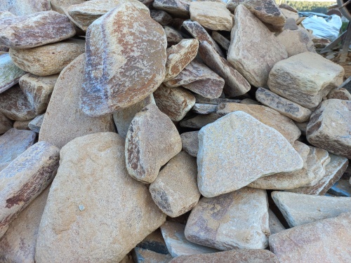 Златолит жёлтый, жёлто-зелёный глыбки и валуны для ланшафтного дизайна купить в Пыть-Яхе